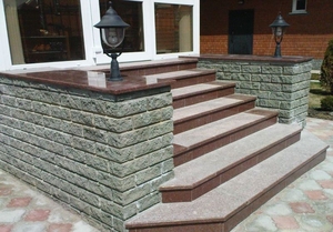 Гранит,  ступени,  площадки,  подоконники,  накрывки