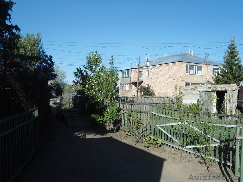 Продаю 3-х ком с гаражам и з/уч в Караганде - Изображение #1, Объявление #952147