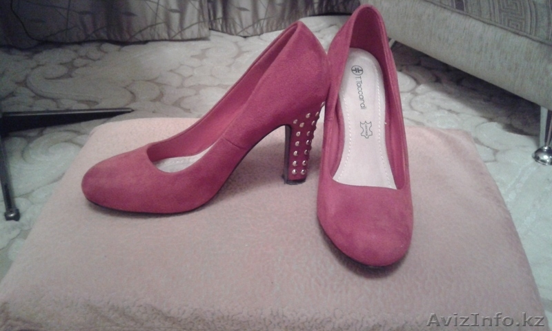 Продам красные замшевые туфли - Изображение #2, Объявление #1535783