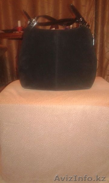 Продам  черную сумку - Изображение #1, Объявление #1535782